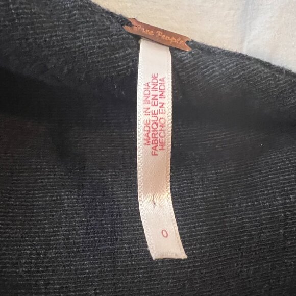 We The Free off the shoulder Jumpsuit with pockets Dark Blue - Picture 3 of 3